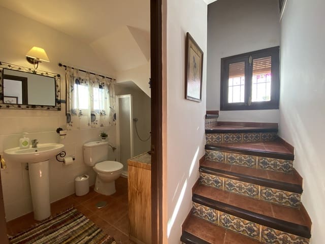 3 quarto Moradia para arrendar em Frigiliana com piscina garagem - 1 600 € (Ref: 9562541)
