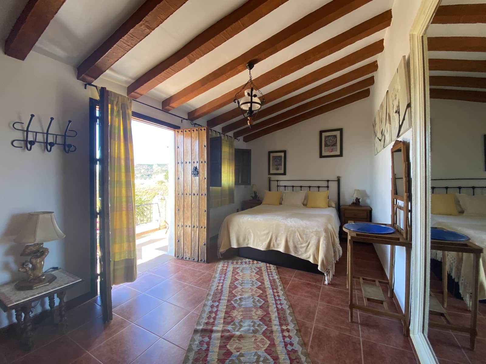 3 bedroom Villa for rent in Frigiliana with pool garage - € 1,600 (Ref: 9562541)