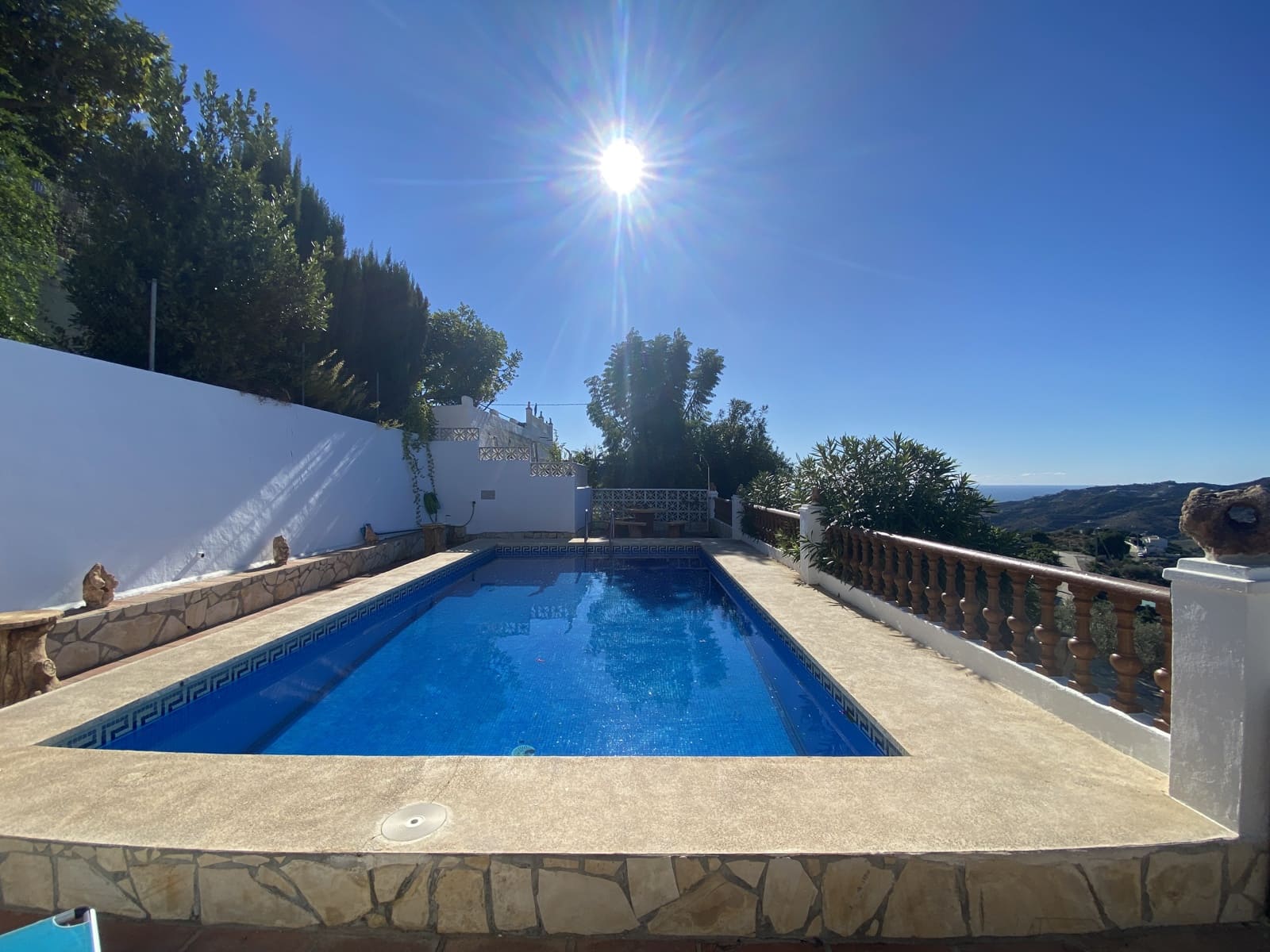 3 bedroom Villa for rent in Frigiliana with pool garage - € 1,600 (Ref: 9562541)