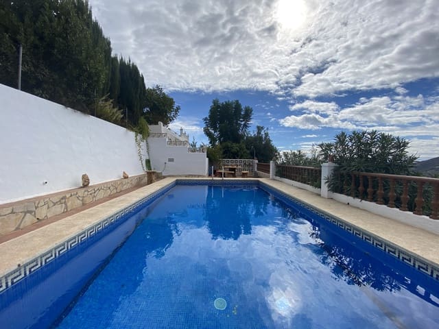 3 quarto Moradia para arrendar em Frigiliana com piscina garagem - 1 600 € (Ref: 9562541)