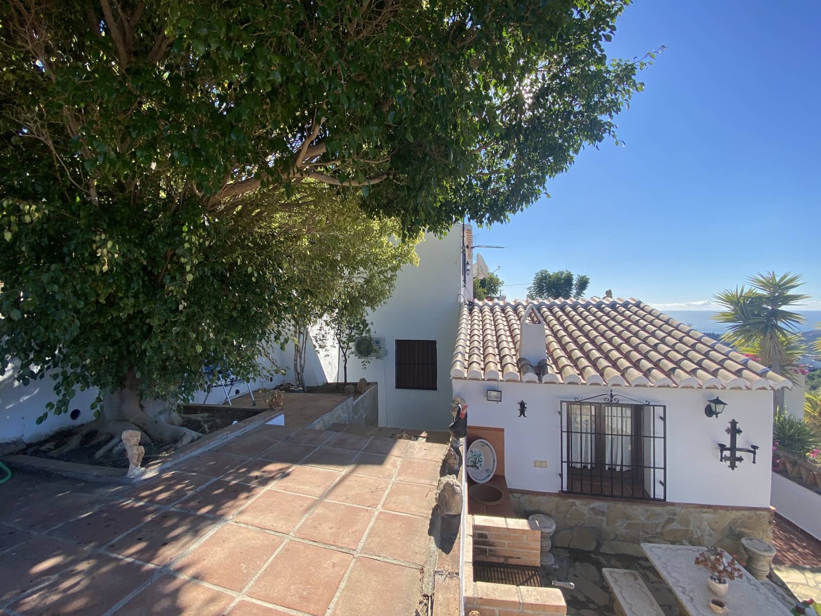 3 bedroom Villa for rent in Frigiliana with pool garage - € 1,600 (Ref: 9562541)