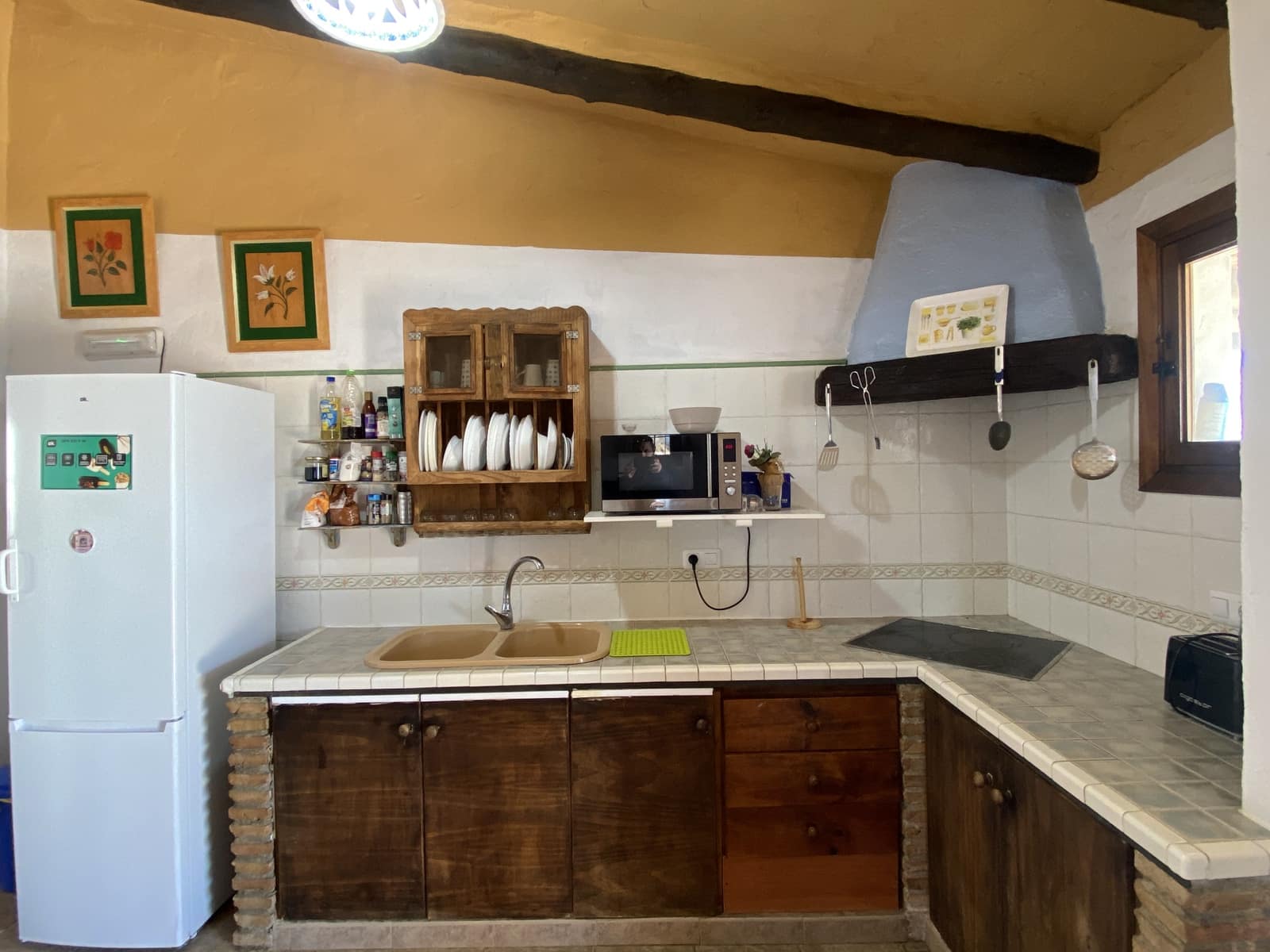 2 bedroom Finca/Country House for rent in Frigiliana with pool garage - € 950 (Ref: 9562543)