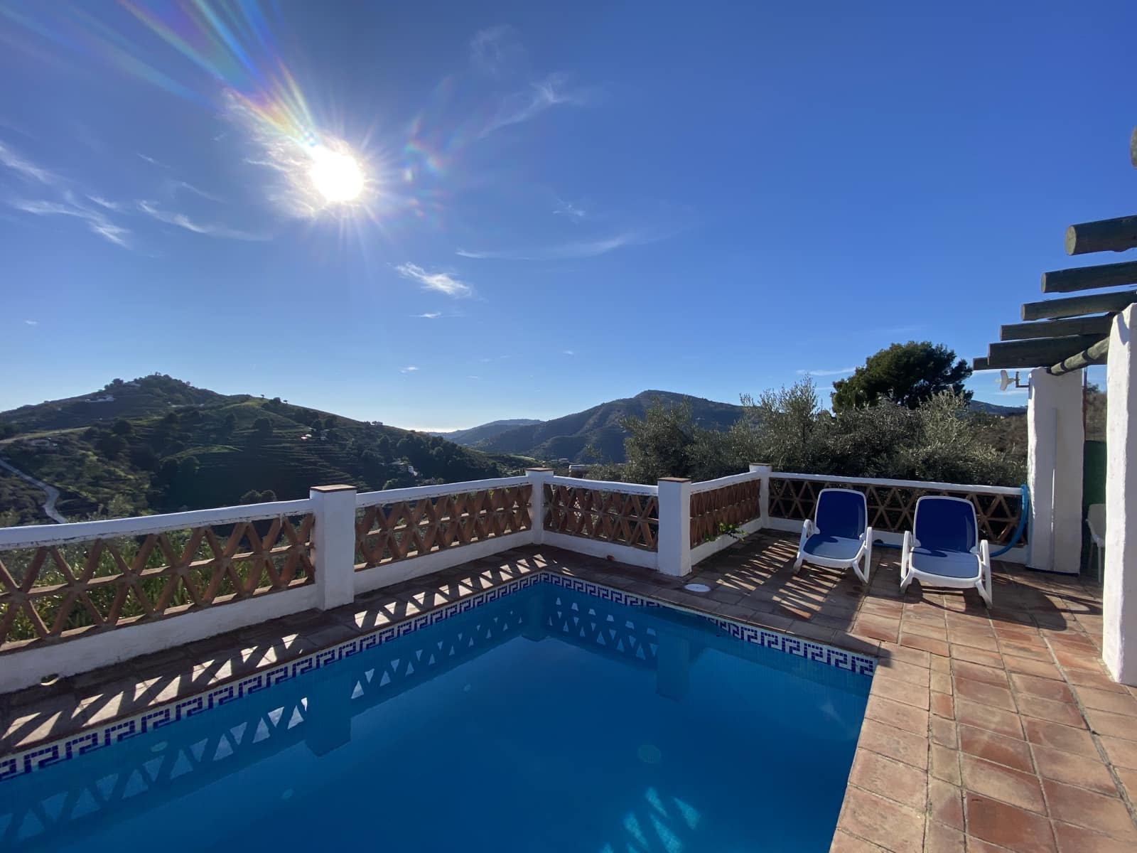 2 bedroom Finca/Country House for rent in Frigiliana with pool garage - € 950 (Ref: 9562543)