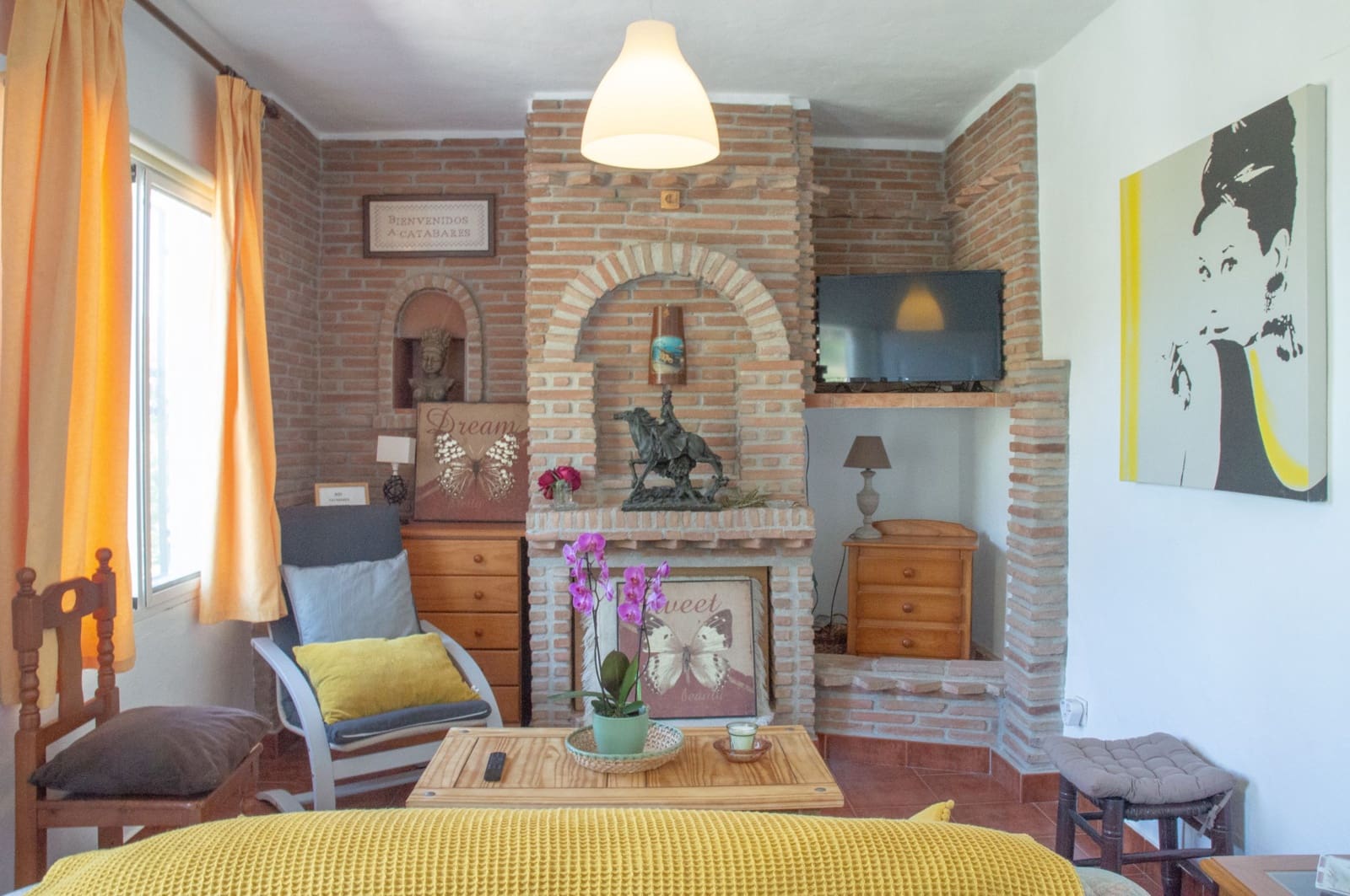 Chalet de 2 habitaciones en Frigiliana en alquiler con piscina garaje - 1.000 € (Ref: 9614524)