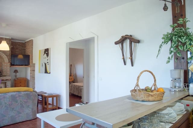 2 quarto Moradia para arrendar em Frigiliana com piscina garagem - 1 000 € (Ref: 9614524)