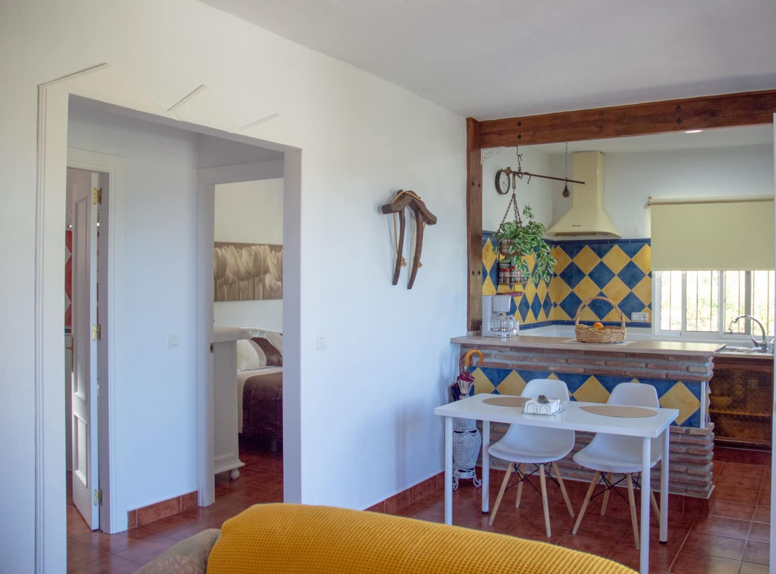 Chalet de 2 habitaciones en Frigiliana en alquiler con piscina garaje - 1.000 € (Ref: 9614524)