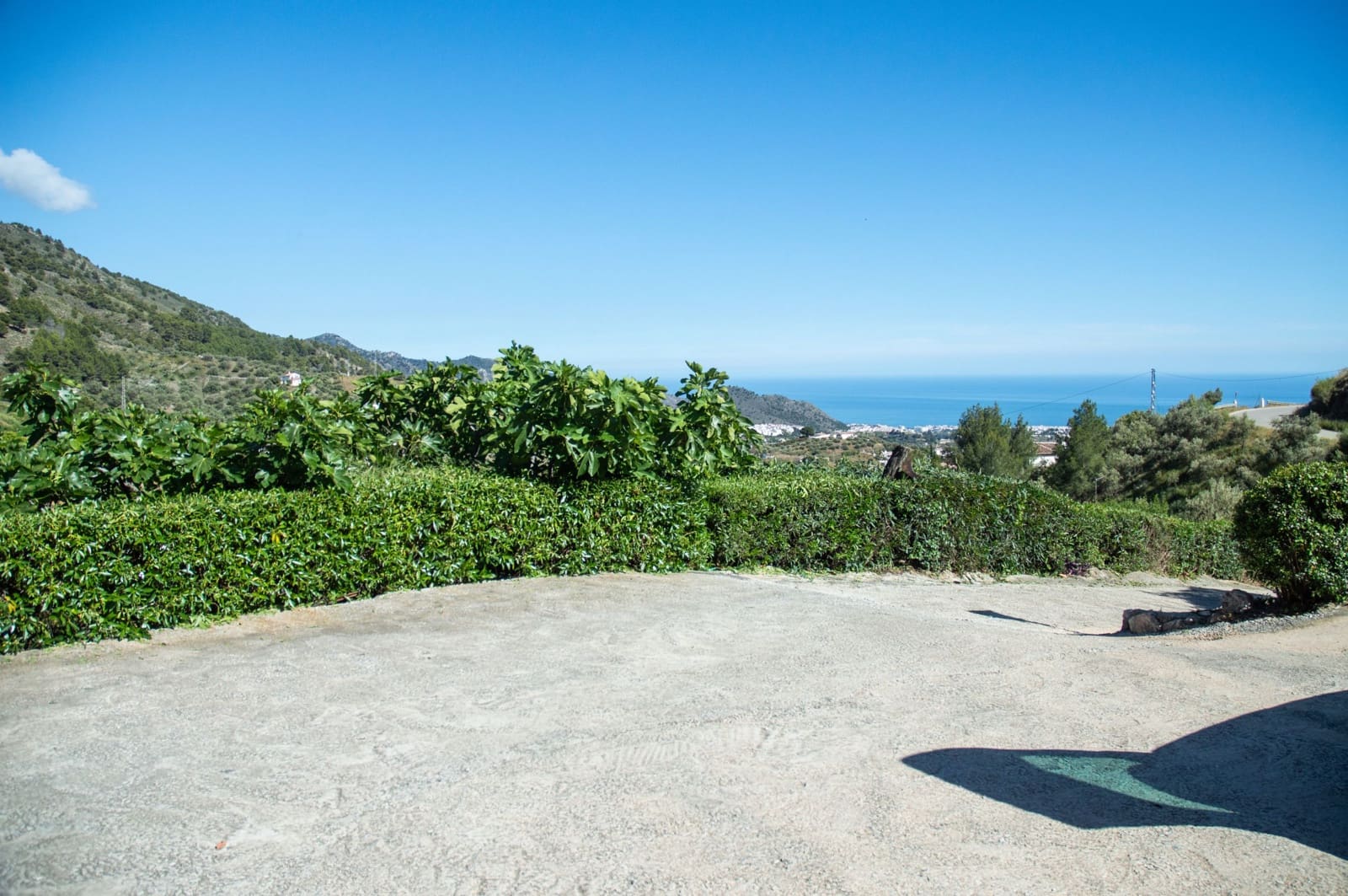 Chalet de 2 habitaciones en Frigiliana en alquiler con piscina garaje - 1.000 € (Ref: 9614524)