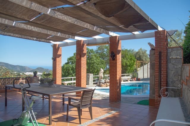 2 quarto Moradia para arrendar em Frigiliana com piscina garagem - 1 000 € (Ref: 9614524)