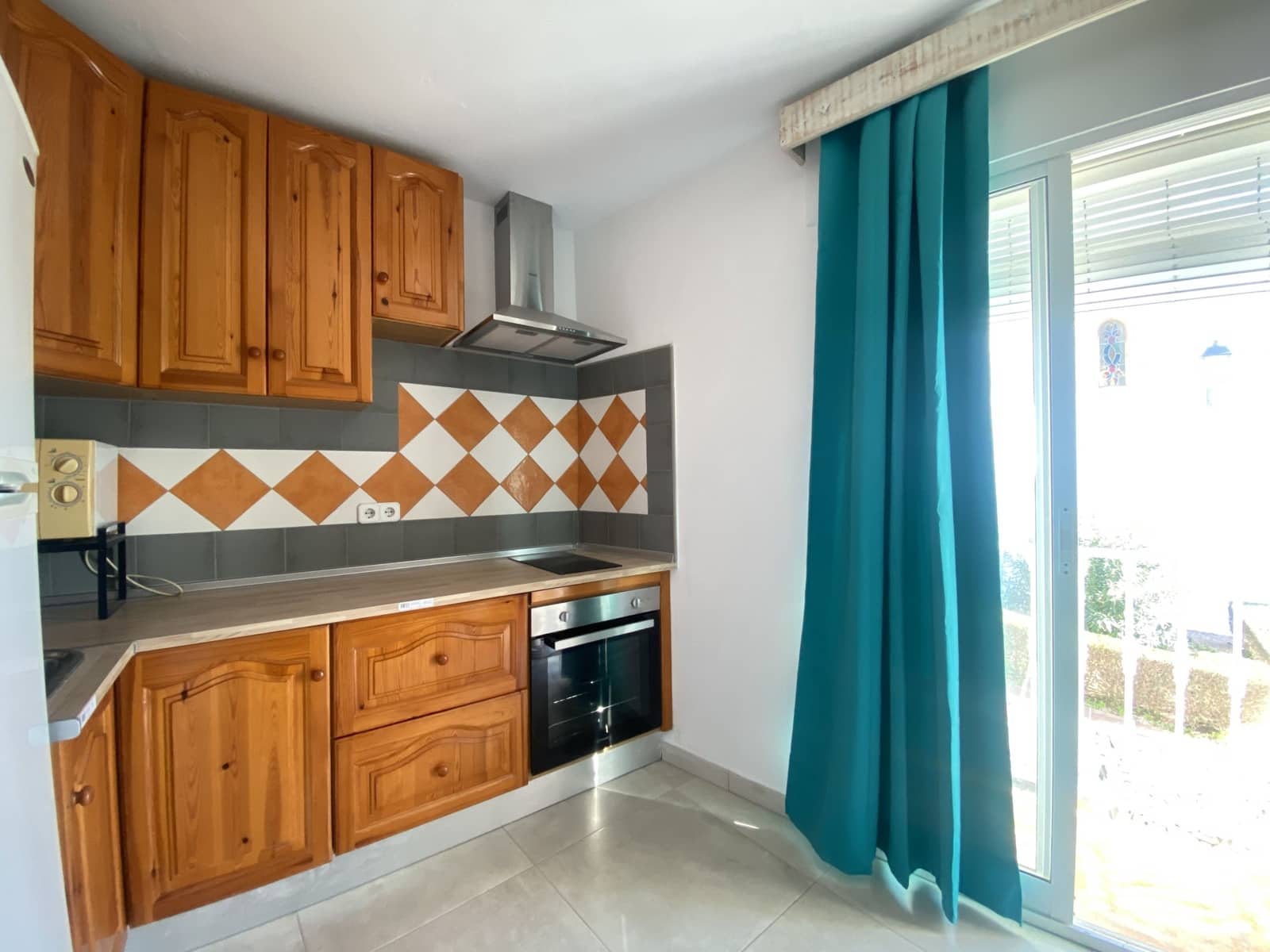 1 soveværelse Lejlighed til leje i Frigiliana - € 750 (Ref: 9619805)