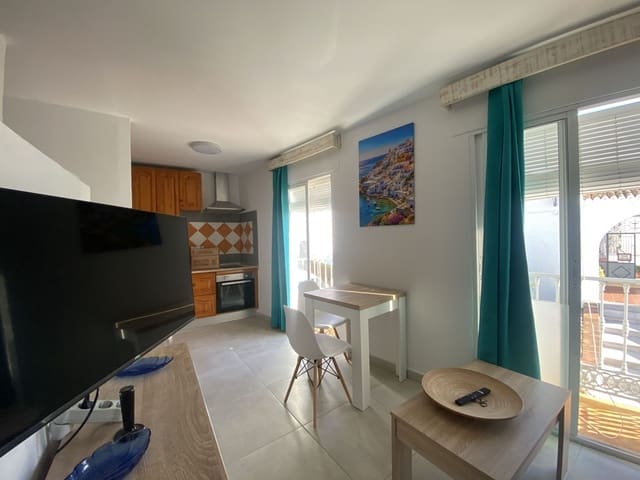 1 soveværelse Lejlighed til leje i Frigiliana - € 750 (Ref: 9619805)