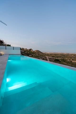 Chalet de 3 habitaciones en Ciudad Quesada, Rojales en venta con piscina garaje - 995.000 € (Ref: 10057098)