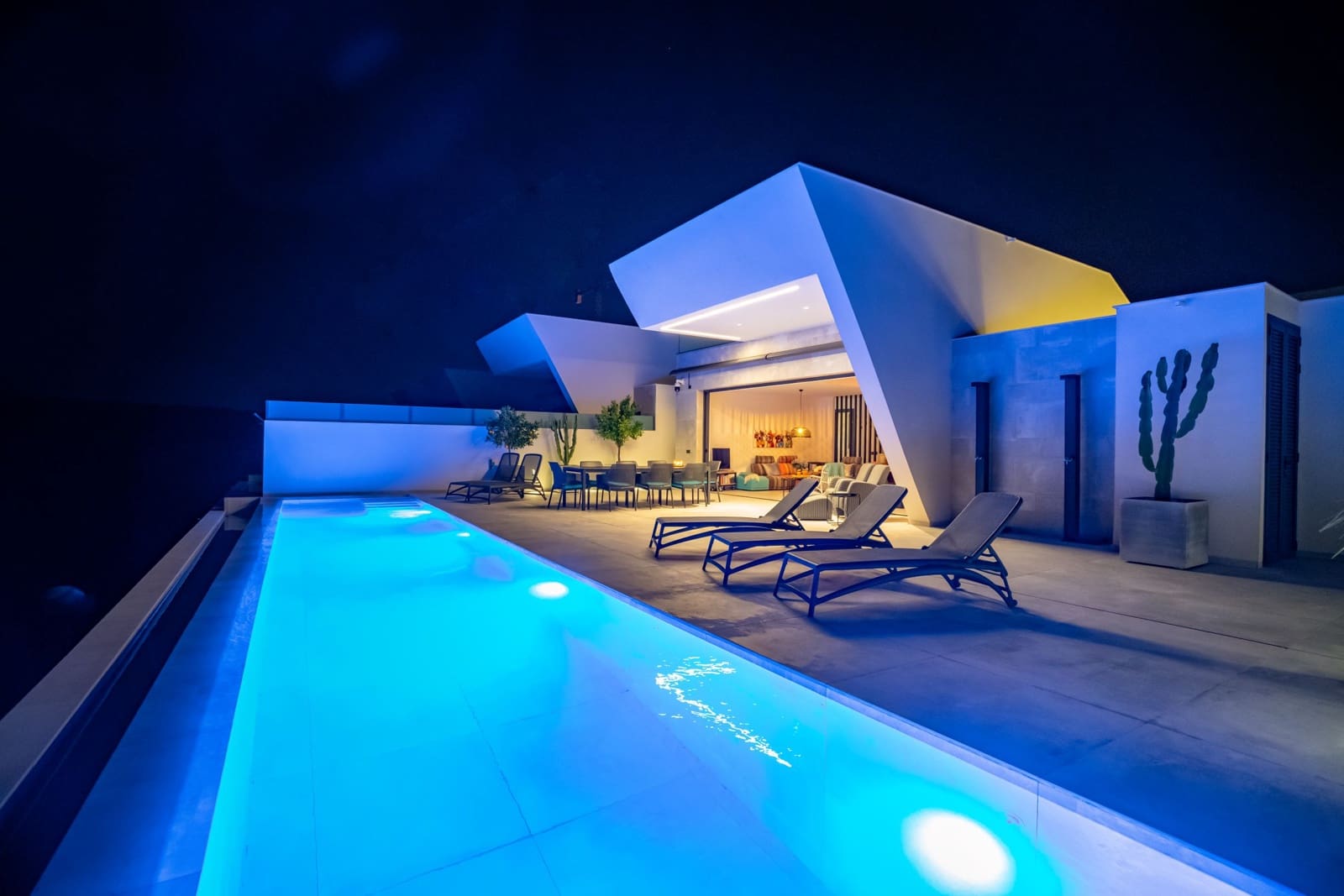 3 soveværelse Villa til salg i Rojales med swimmingpool garage - € 995.000 (Ref: 10057098)