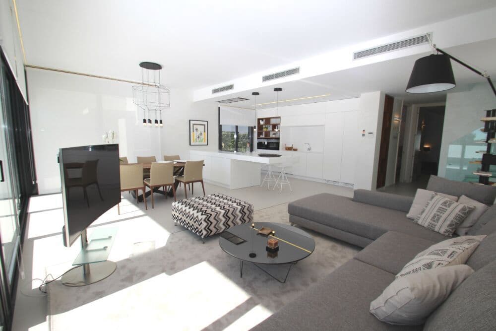 3 bedroom Villa for sale in San Miguel de Salinas with pool garage - € 630,000 (Ref: 10057104)