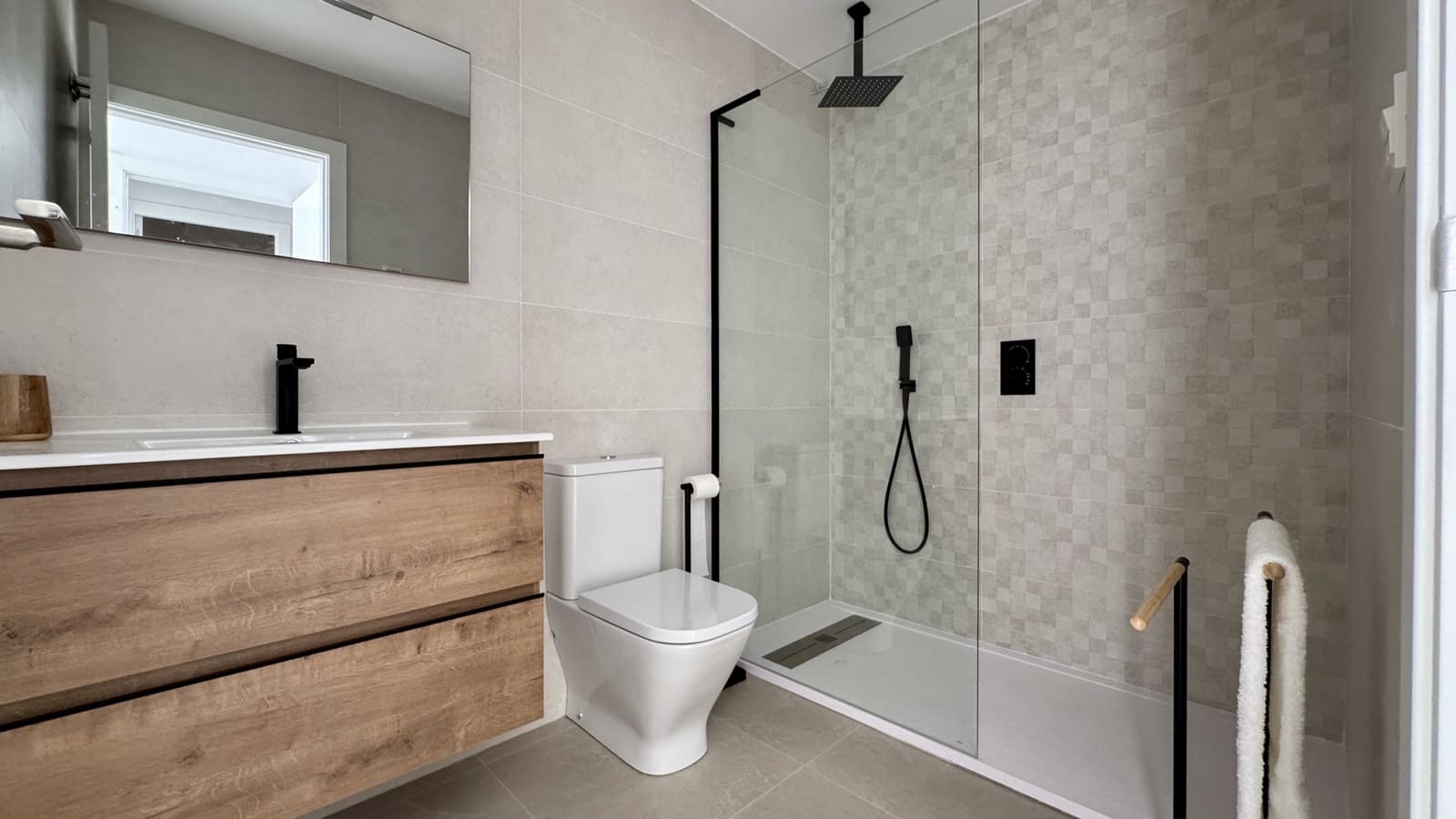 2 slaapkamer Bungalow te koop in Los Cuarteros met zwembad garage - € 258.900 (Ref: 10057108)