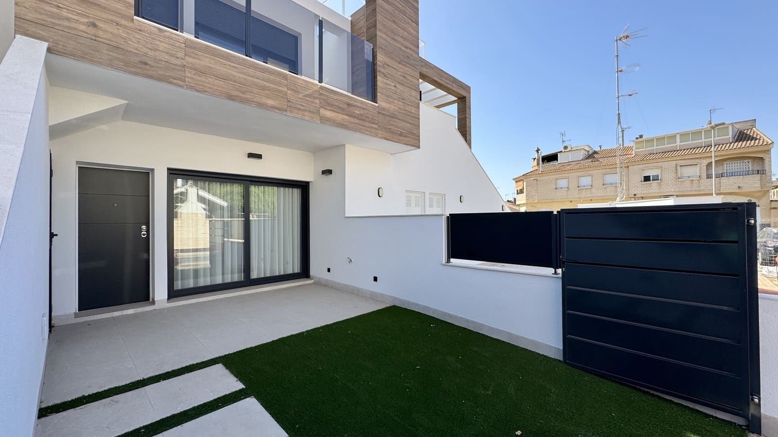 2 slaapkamer Bungalow te koop in Los Cuarteros met zwembad garage - € 258.900 (Ref: 10057108)