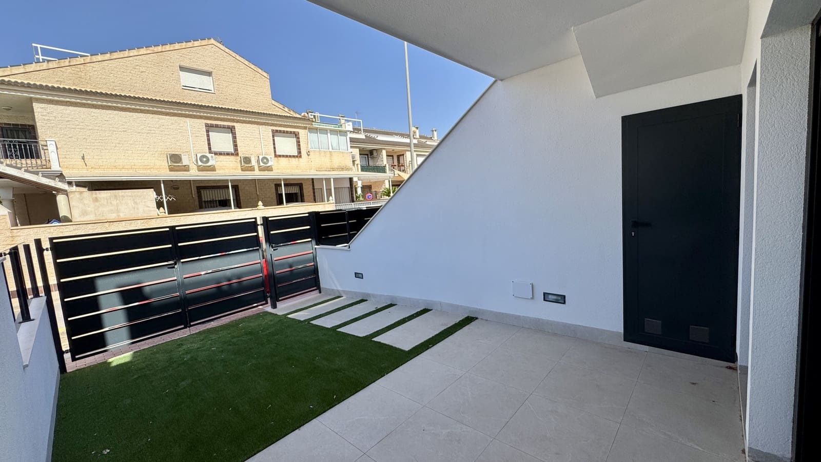 2 slaapkamer Bungalow te koop in Los Cuarteros met zwembad garage - € 258.900 (Ref: 10057108)
