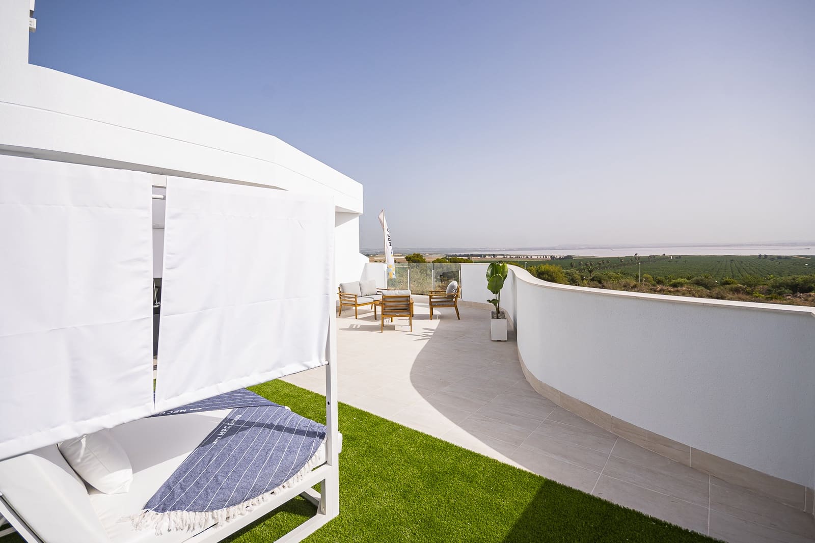 3 bedroom Townhouse for sale in Torrevieja with pool garage - € 539,000 (Ref: 10057127)
