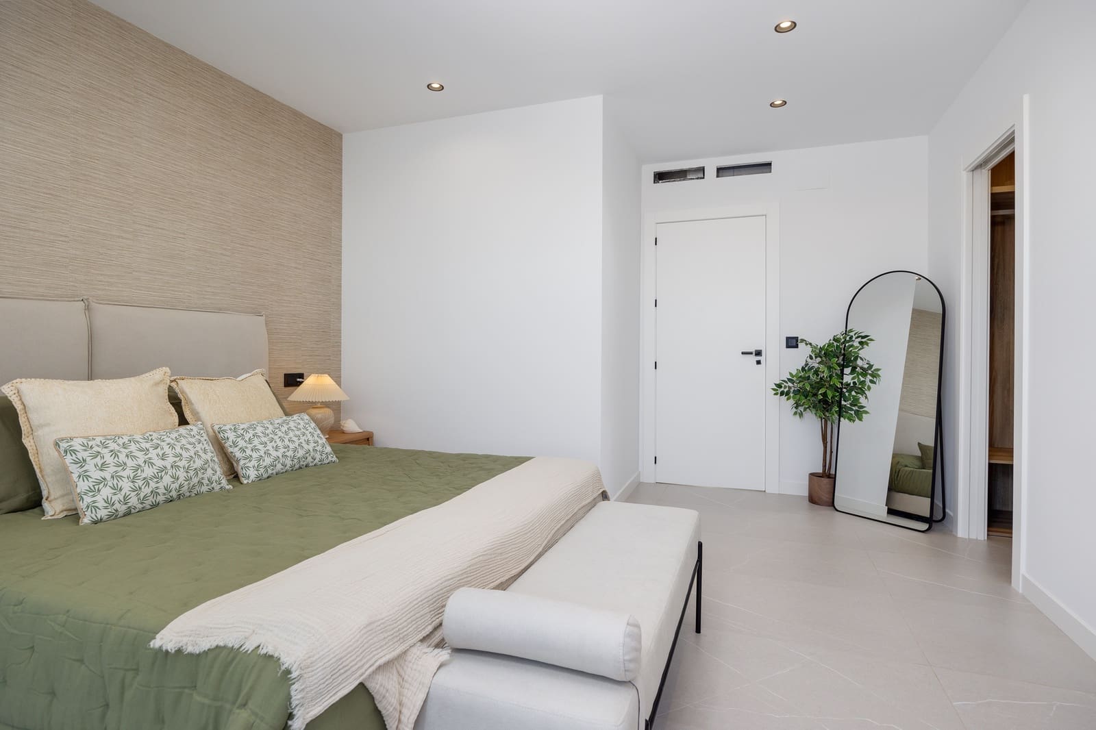 3 makuuhuone Huvila myytävänä paikassa Torrevieja mukana 
autotalli - 585 000 € (Ref: 10057128)