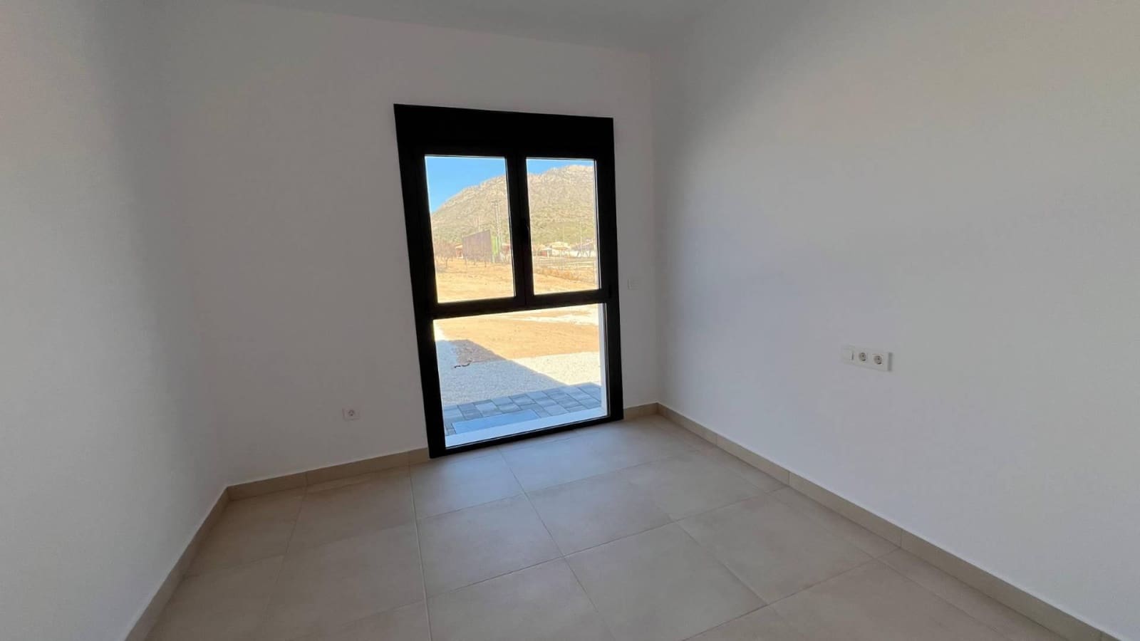 3 soveværelse Villa til salg i La Canalosa med swimmingpool garage - € 410.000 (Ref: 10071756)