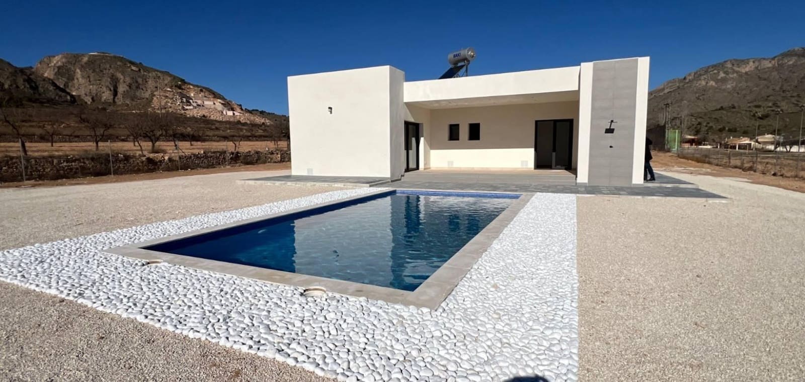 3 soveværelse Villa til salg i La Canalosa med swimmingpool garage - € 410.000 (Ref: 10071756)