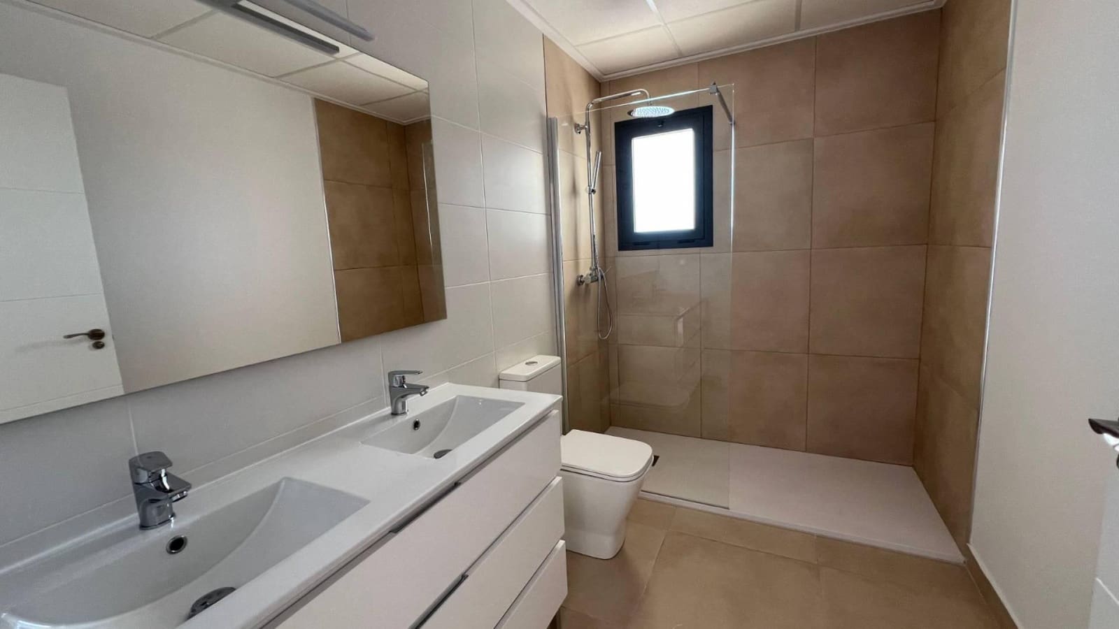 3 soveværelse Villa til salg i La Canalosa med swimmingpool garage - € 410.000 (Ref: 10071756)