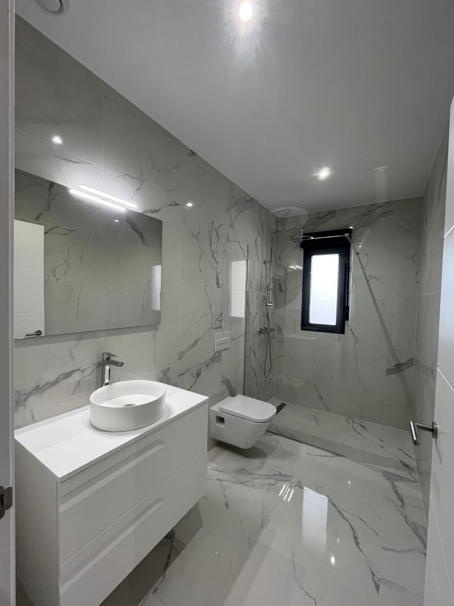 3 slaapkamer Villa te koop in La Romana met zwembad garage - € 390.000 (Ref: 10071763)