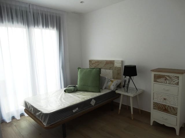 3 bedroom Semi-detached Villa for sale in Pilar de la Horadada ciudad, Pilar de la Horadada with pool garage - € 425,000 (Ref: 10071770)