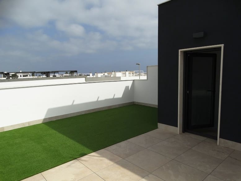3 bedroom Semi-detached Villa for sale in Pilar de la Horadada with pool garage - € 425,000 (Ref: 10071770)