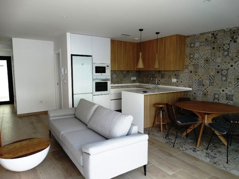 3 bedroom Semi-detached Villa for sale in Pilar de la Horadada with pool garage - € 425,000 (Ref: 10071770)