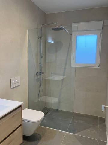 3 makuuhuone Huvila myytävänä paikassa Pinoso mukana uima-altaan - 365 000 € (Ref: 10071773)