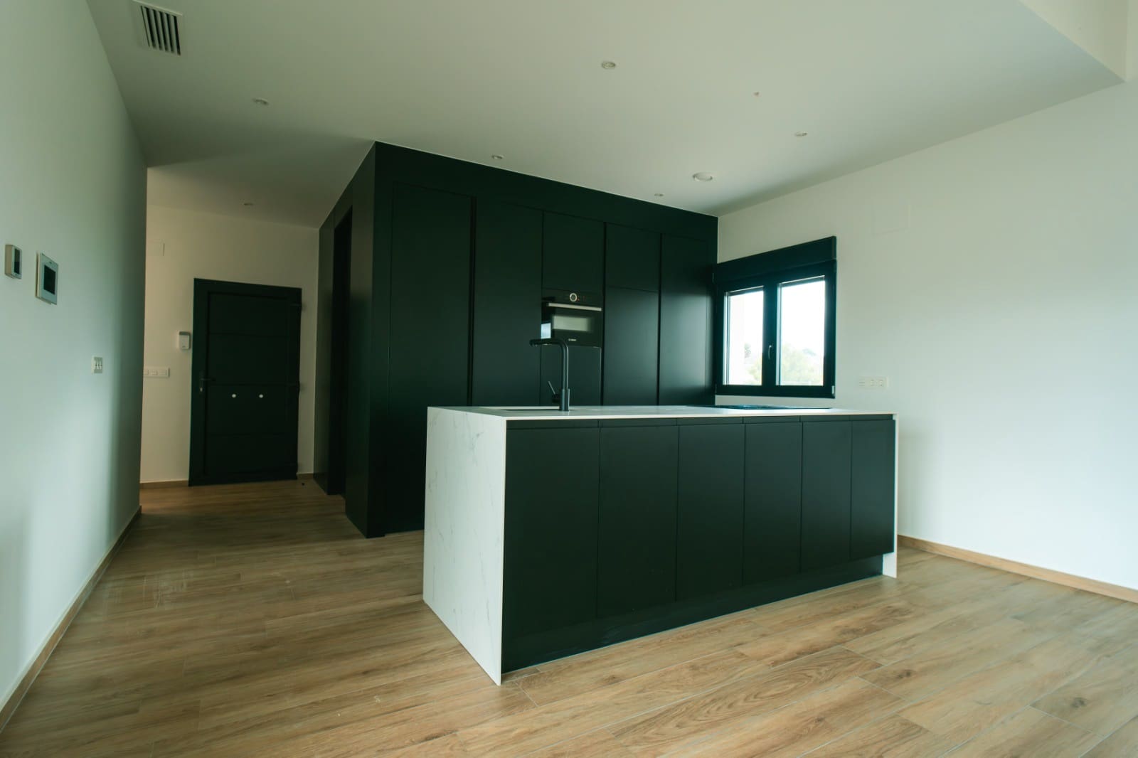 3 Zimmer Villa zu verkaufen in Pinoso mit Pool Garage - 465.000 € (Ref: 10071774)
