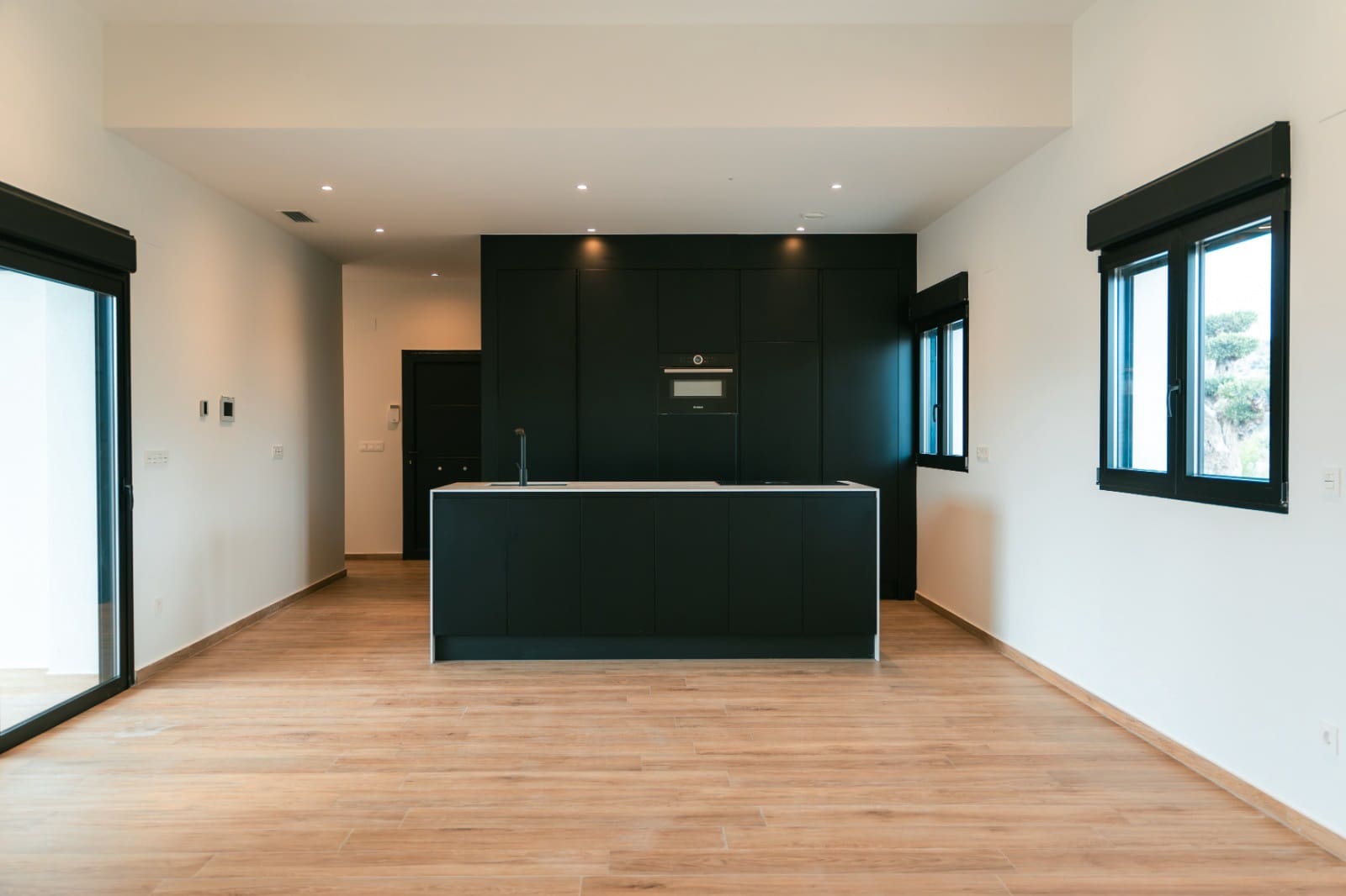 3 Zimmer Villa zu verkaufen in Pinoso mit Pool Garage - 465.000 € (Ref: 10071774)