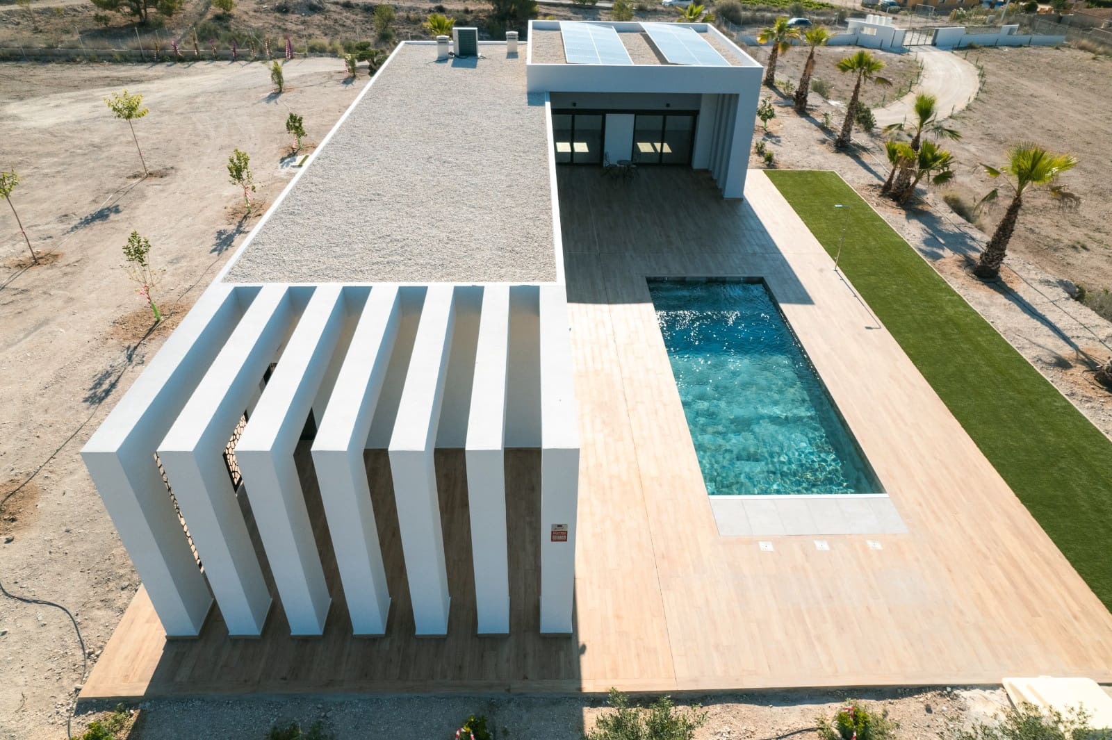 3 Zimmer Villa zu verkaufen in Pinoso mit Pool Garage - 465.000 € (Ref: 10071774)