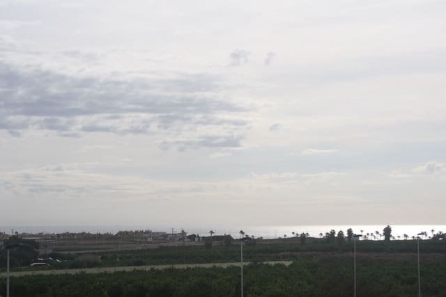2 makuuhuone Paritalo myytävänä paikassa Los Balcones - Los Altos, Torrevieja mukana uima-altaan 
autotalli - 330 000 € (Ref: 10071787)