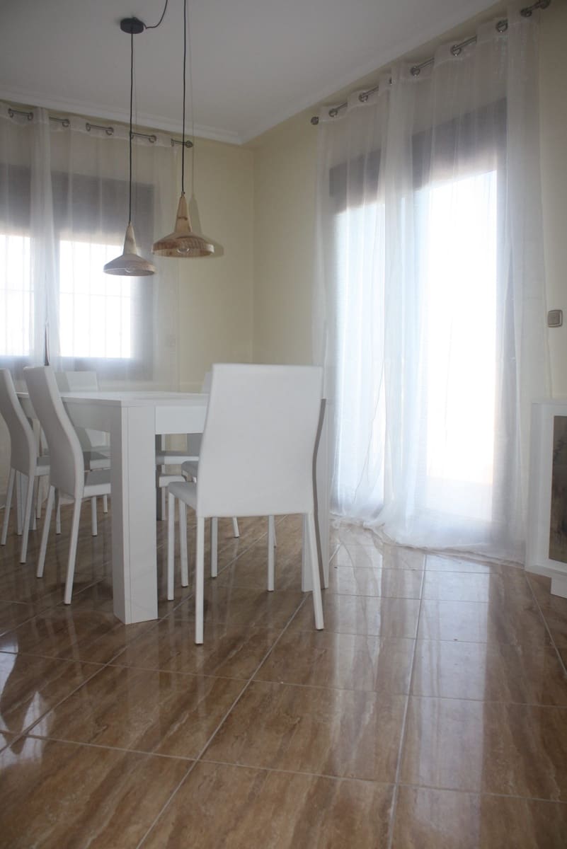 3 quarto Moradia para venda em Torrevieja com garagem - 550 000 € (Ref: 10071791)