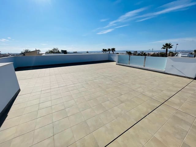 5 makuuhuone Huvila myytävänä paikassa Aguas Nuevas, Torrevieja mukana 
autotalli - 1 200 000 € (Ref: 10071792)