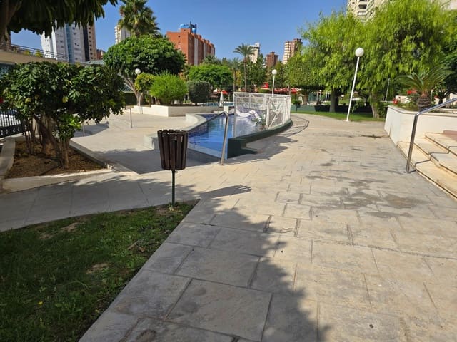 2 slaapkamer Flat te huur in Juzgados - Plaza de Toros, Benidorm met zwembad garage - € 1.200 (Ref: 9169719)