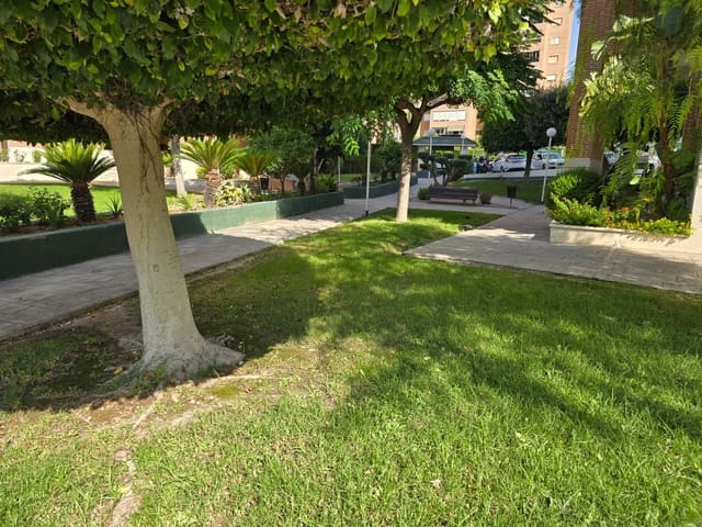 2 slaapkamer Flat te huur in Juzgados - Plaza de Toros, Benidorm met zwembad garage - € 1.200 (Ref: 9169719)