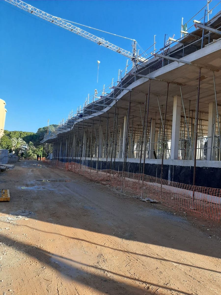 3 sovrum Lägenhet till salu i Alfaz del Pi / L'Alfas del Pi med pool - 670 000 € (Ref: 9345001)