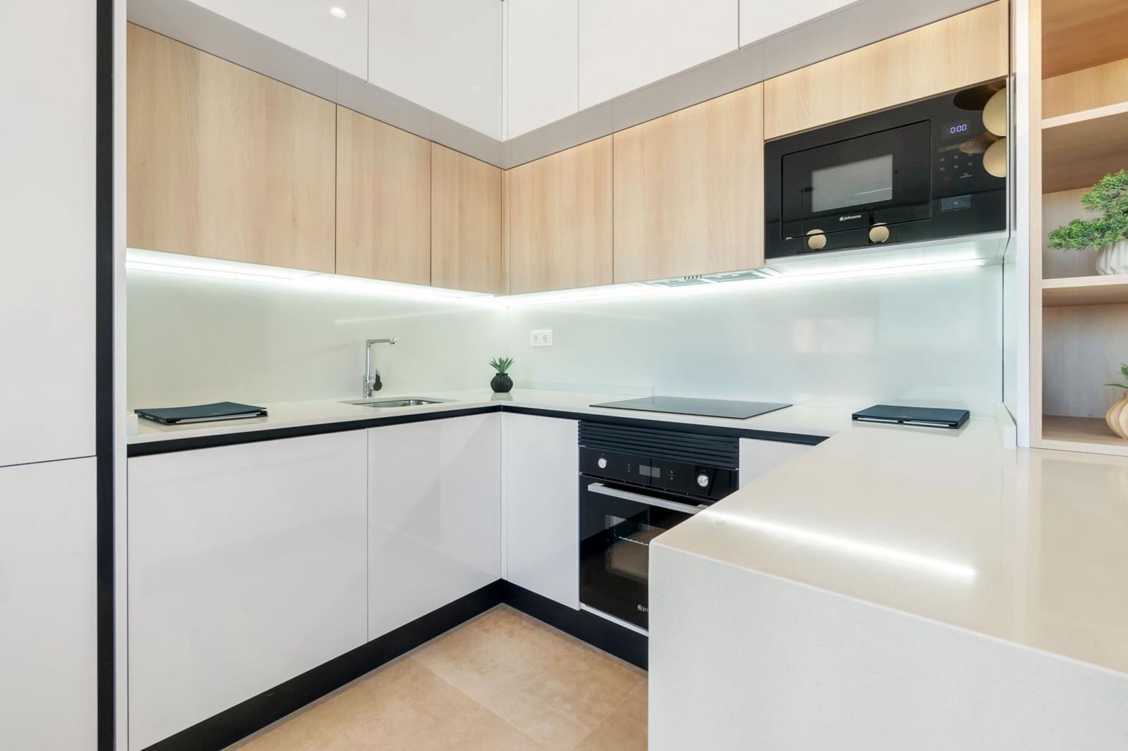 2 sypialnia Dom szeregowy na sprzedaż w Torrevieja z basenem - 329 900 € (Ref: 9392007)