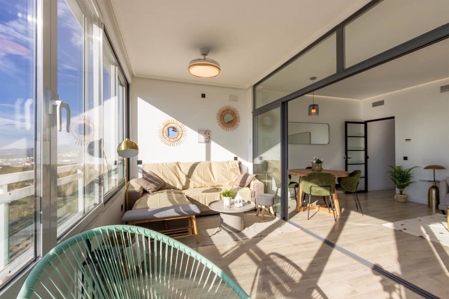 Piso de 2 habitaciones en Benidorm en alquiler con garaje - 1.500 € (Ref: 9489936)