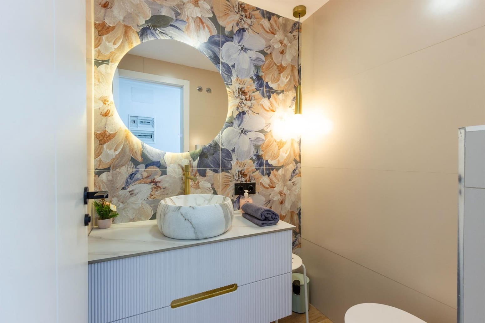 Piso de 2 habitaciones en Benidorm en alquiler con garaje - 1.500 € (Ref: 9489936)