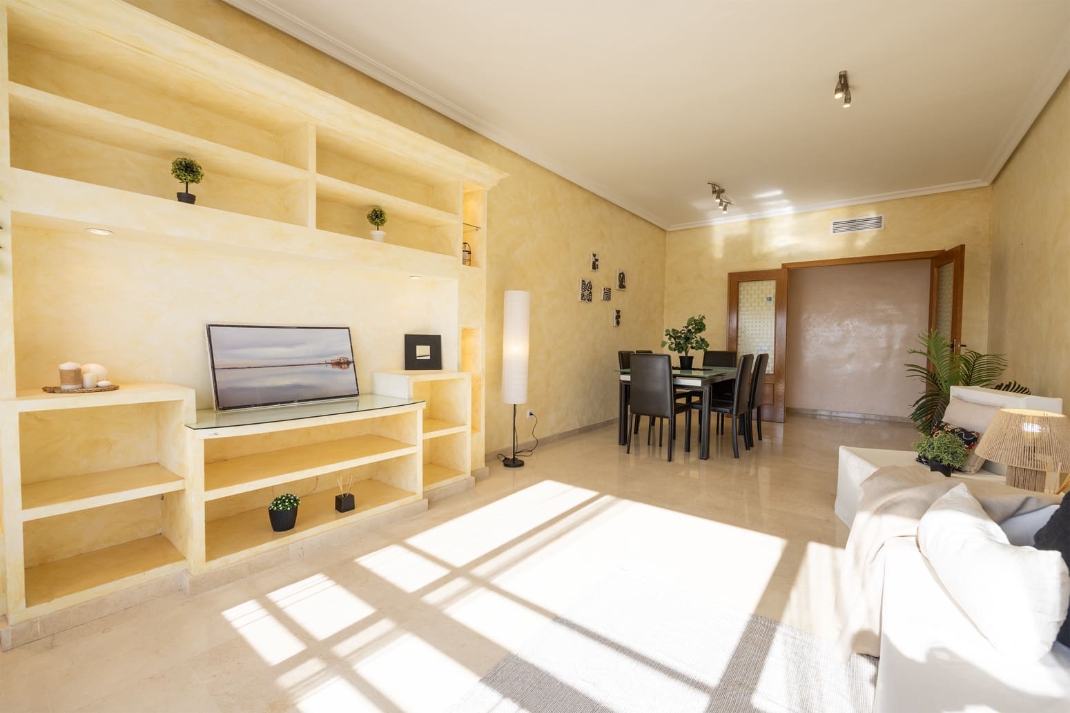 Piso de 3 habitaciones en Benidorm en venta con piscina garaje - 349.900 € (Ref: 9489937)