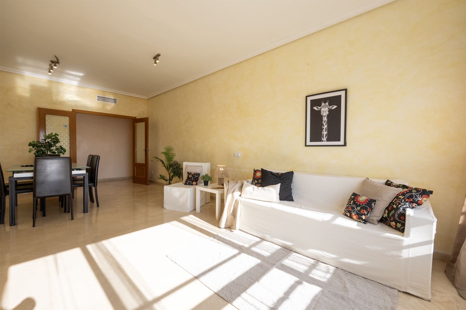 Piso de 3 habitaciones en Benidorm en venta con piscina garaje - 349.900 € (Ref: 9489937)