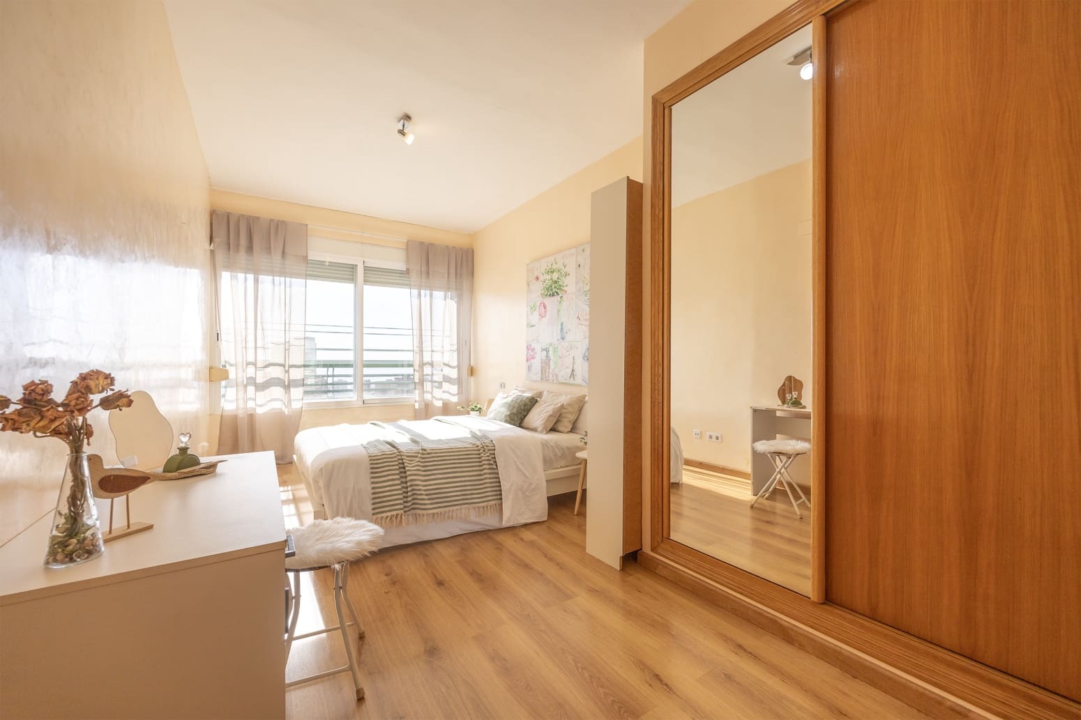 Piso de 3 habitaciones en Benidorm en venta con piscina garaje - 349.900 € (Ref: 9489937)