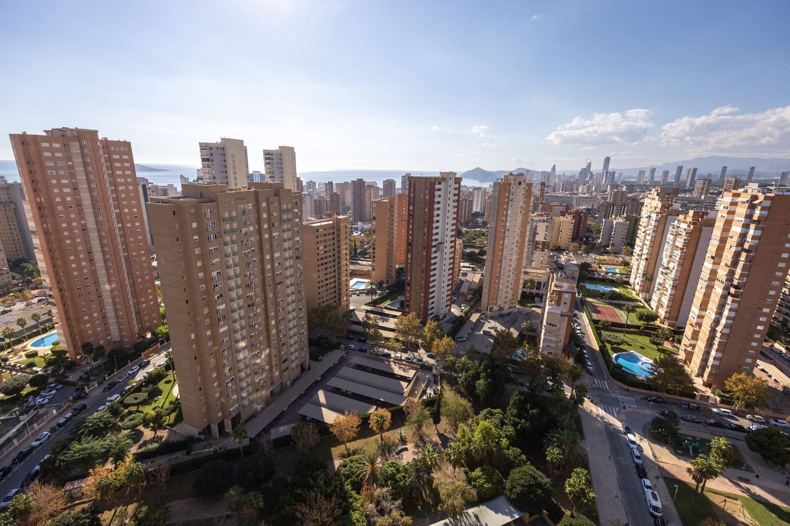 Piso de 3 habitaciones en Benidorm en venta con piscina garaje - 349.900 € (Ref: 9489937)