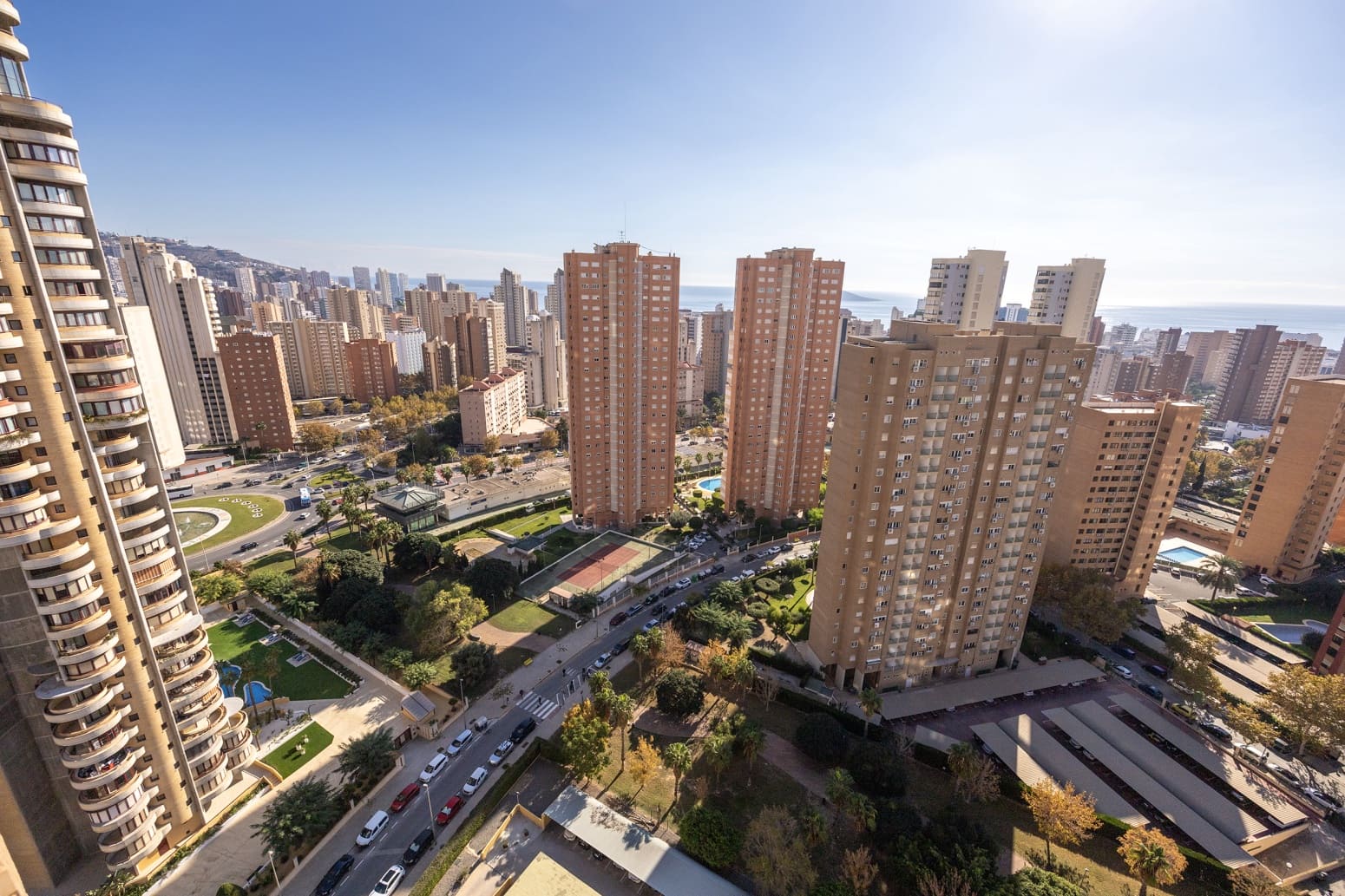 Piso de 3 habitaciones en Benidorm en venta con piscina garaje - 349.900 € (Ref: 9489937)