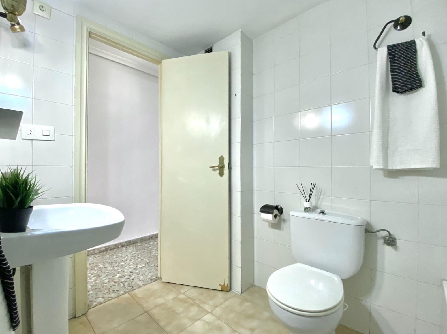 3 bedroom Flat for sale in La Nucia - € 179,989 (Ref: 9489939)