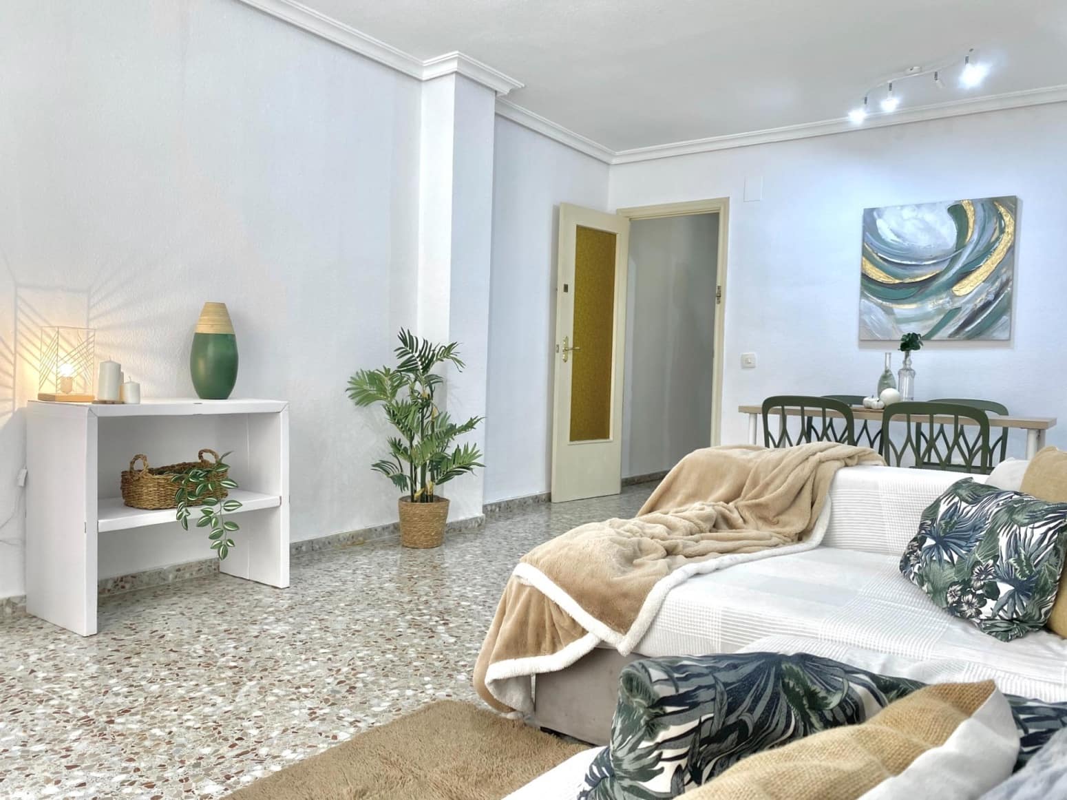 3 bedroom Flat for sale in La Nucia - € 179,989 (Ref: 9489939)