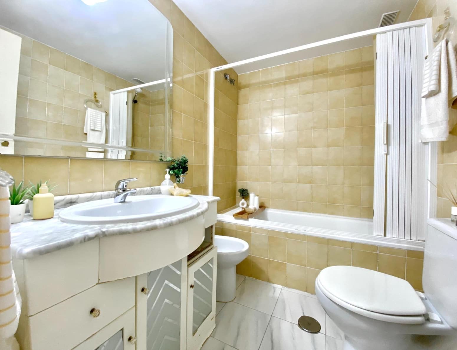 3 bedroom Flat for sale in La Nucia - € 179,989 (Ref: 9489939)